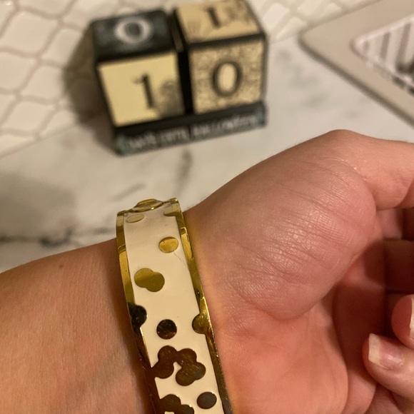 Kate Spade Bangle Watch - Picture 4 of 5